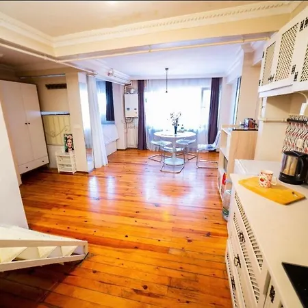 Taksim Funhouse Apartamento Estambul
